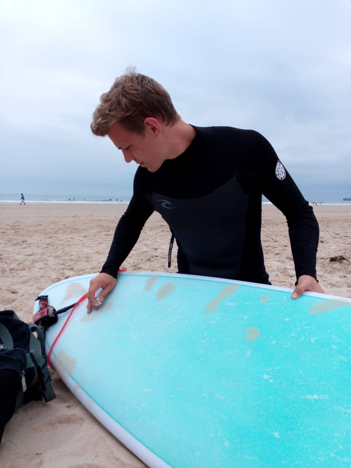 Surf lessons at SK-Town, Sri Lanka